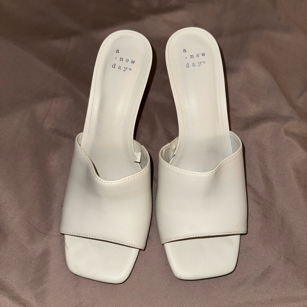 A New Day Women's white Mules